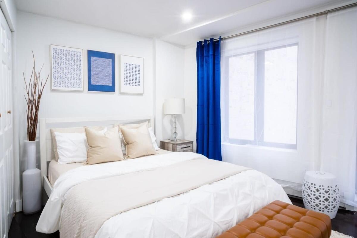 809-3b With A Balcony By Columbus Circle Pangsapuri
