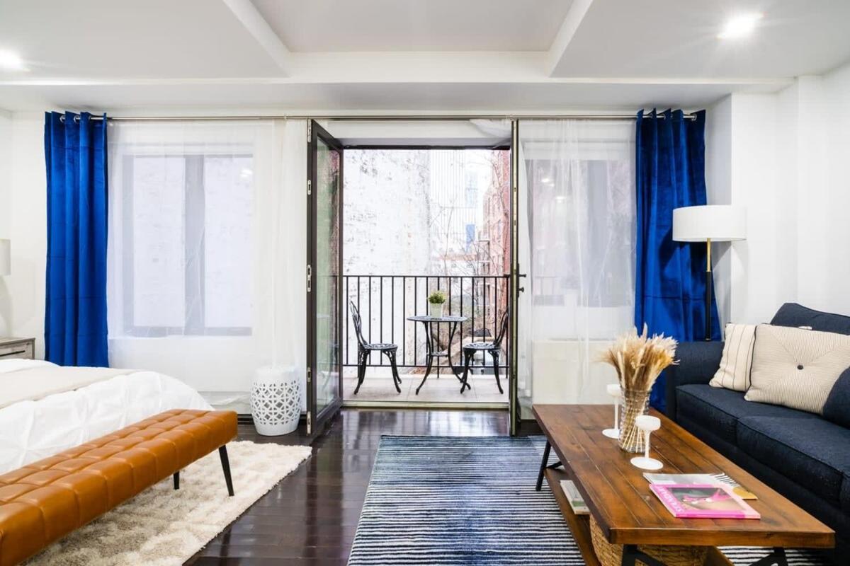809-3b With A Balcony By Columbus Circle Pangsapuri *